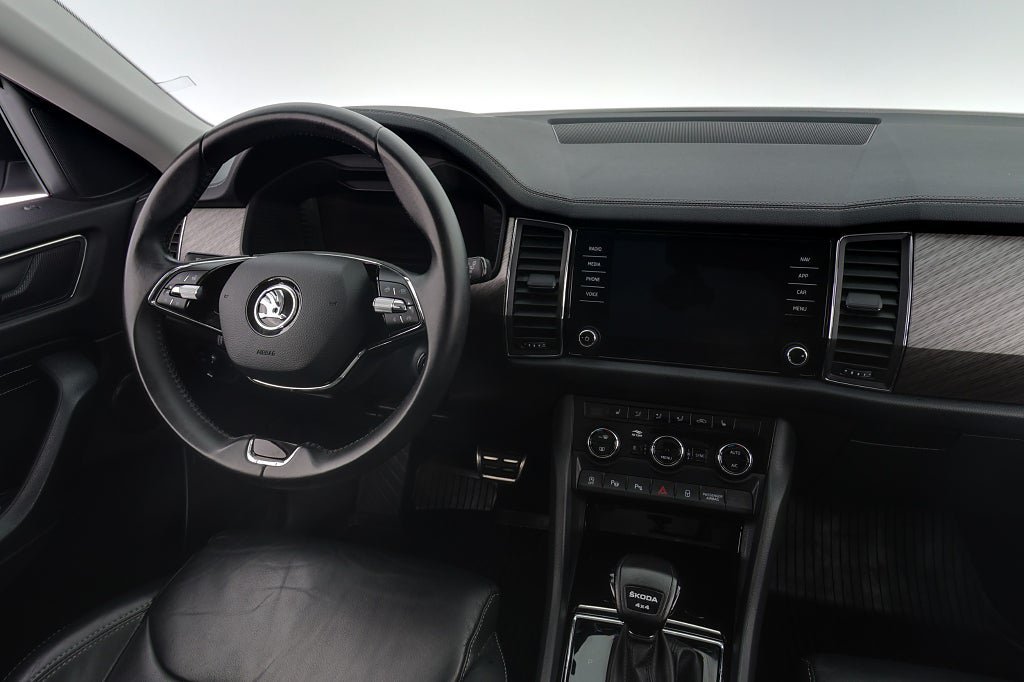 Vehicle Image 14