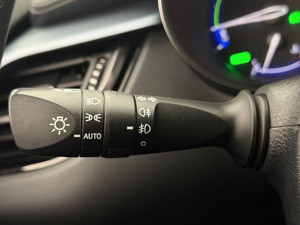Vehicle Image 15