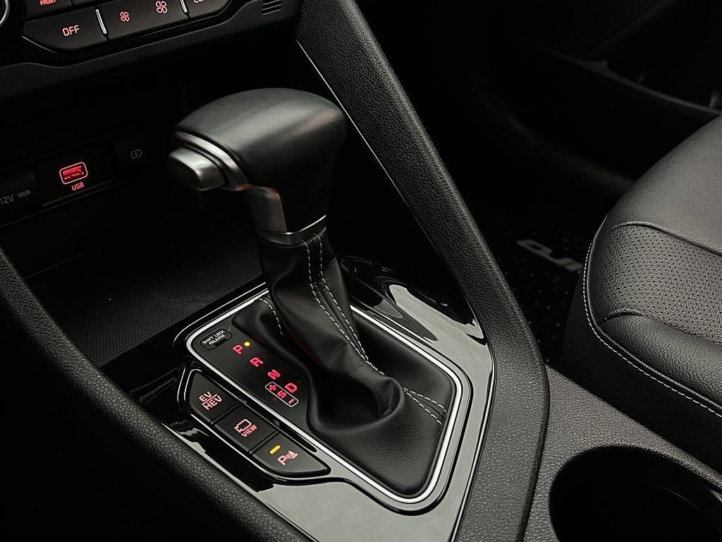 Vehicle Image 22