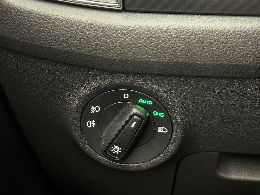 Vehicle Image 27