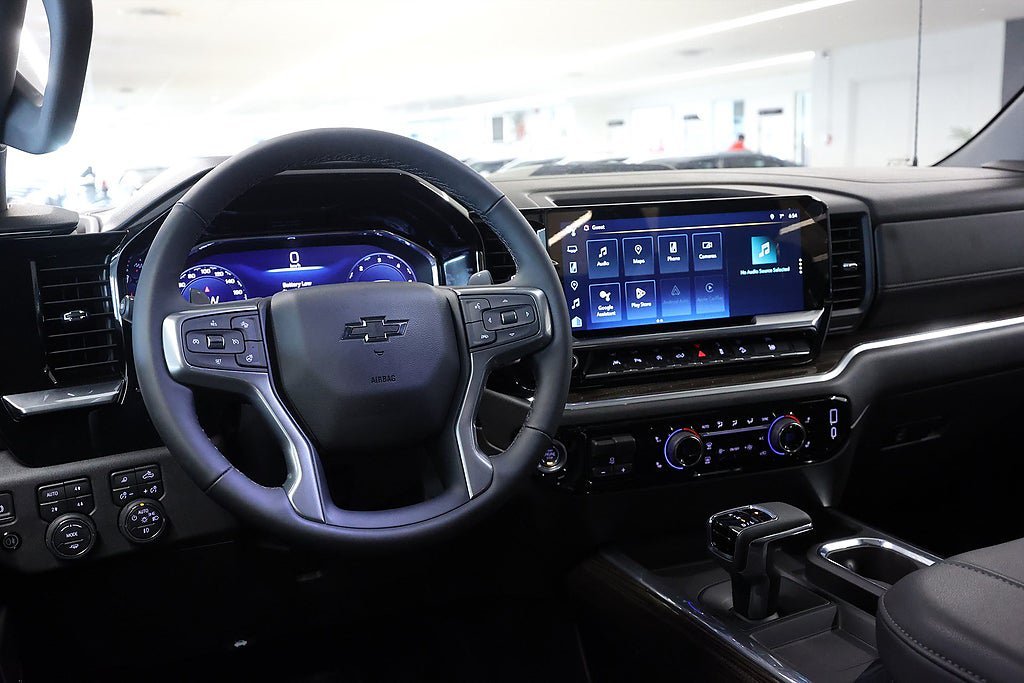 Vehicle Image 19