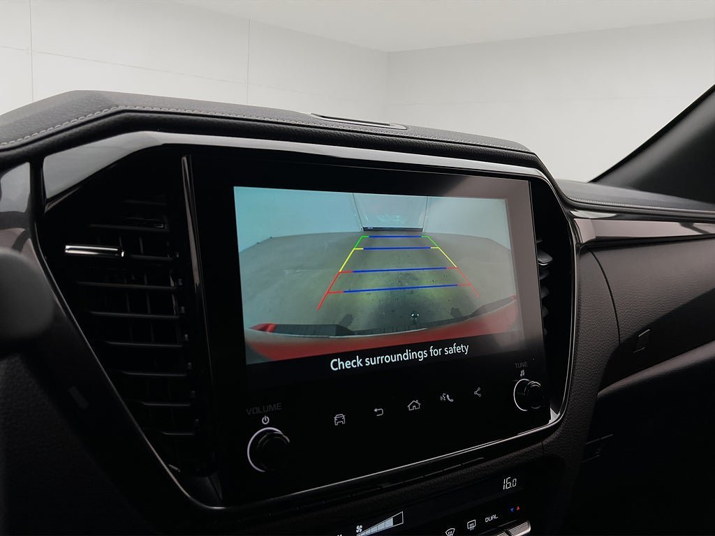 Vehicle Image 23
