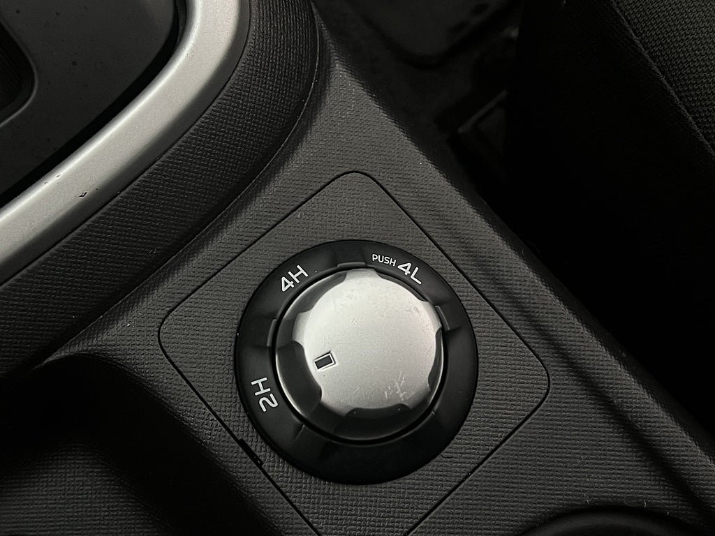 Vehicle Image 22
