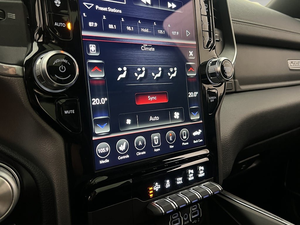Vehicle Image 31