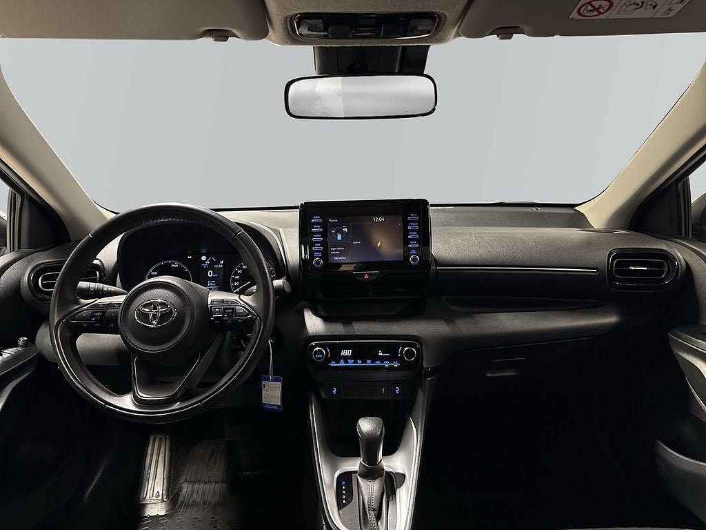 Vehicle Image 9
