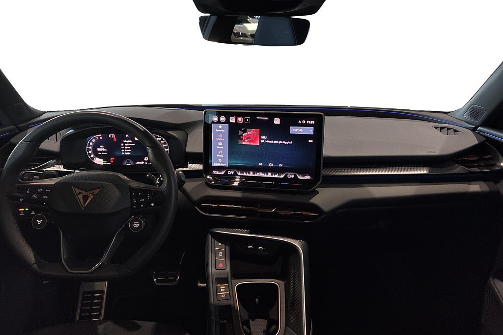 Vehicle Image 16
