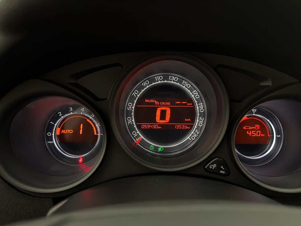 Vehicle Image 15