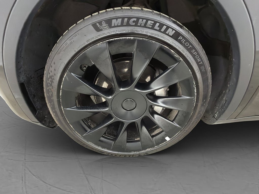 Vehicle Image 28