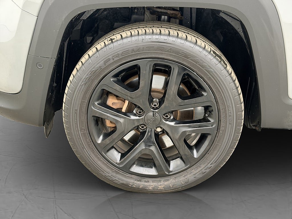 Vehicle Image 30