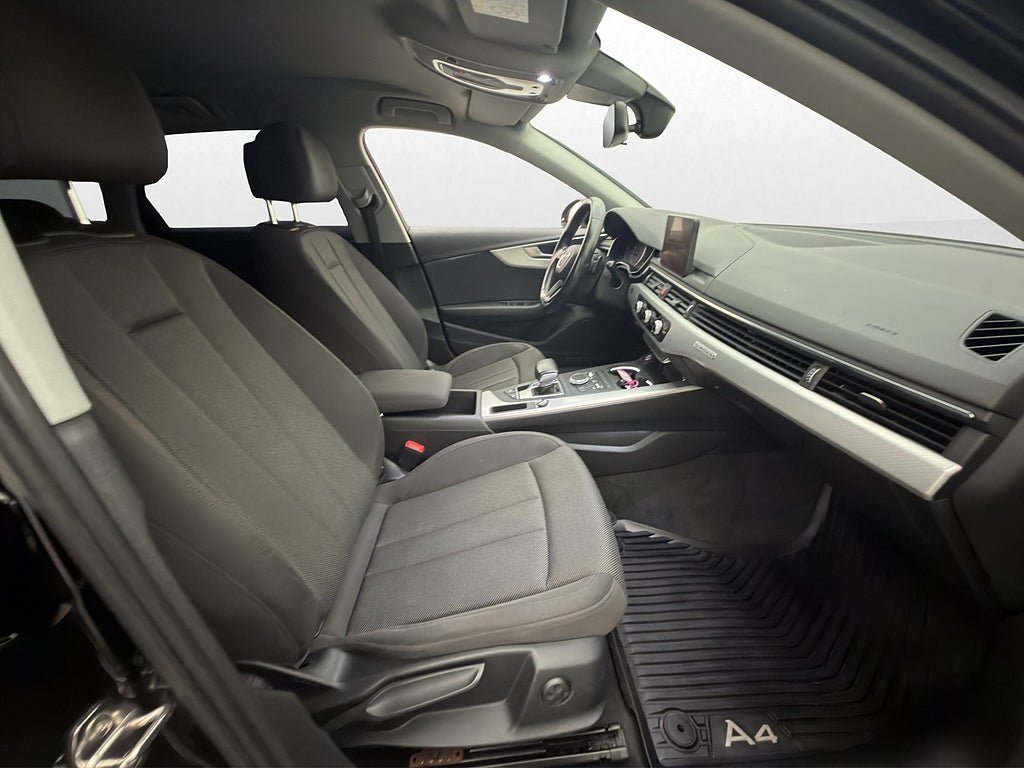 Vehicle Image 22