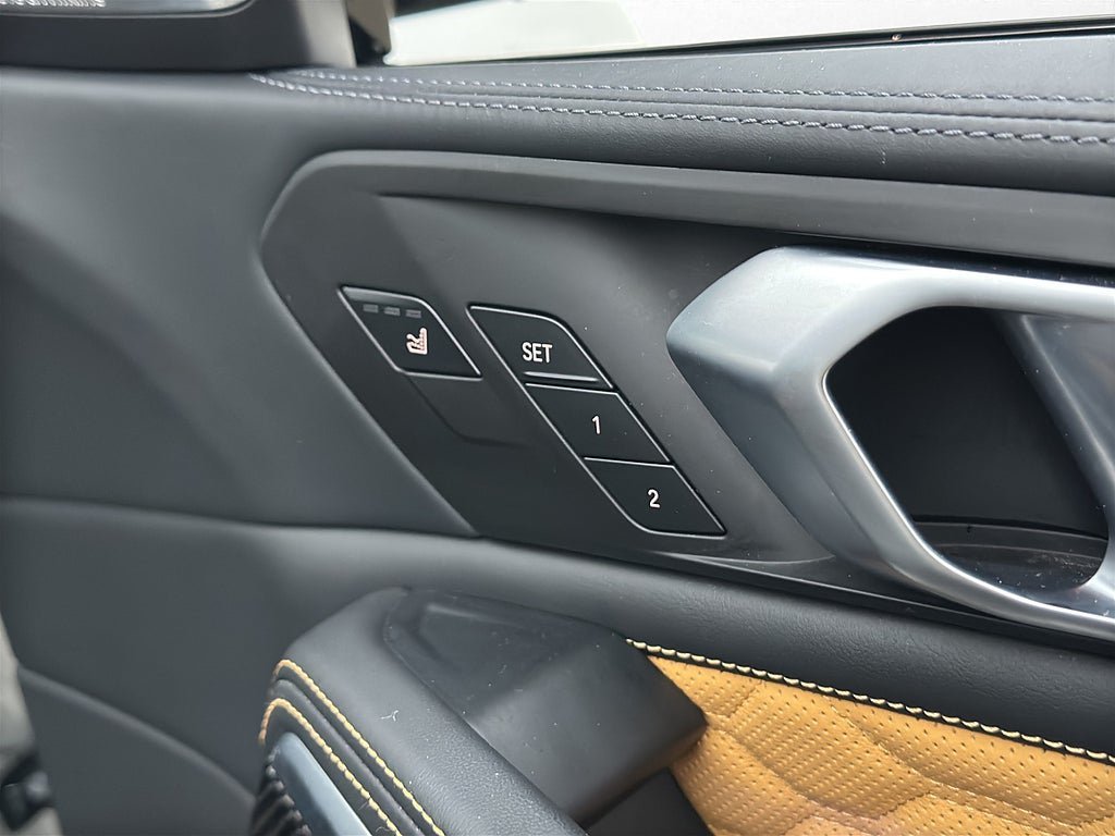 Vehicle Image 36
