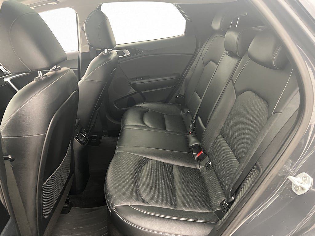 Vehicle Image 26