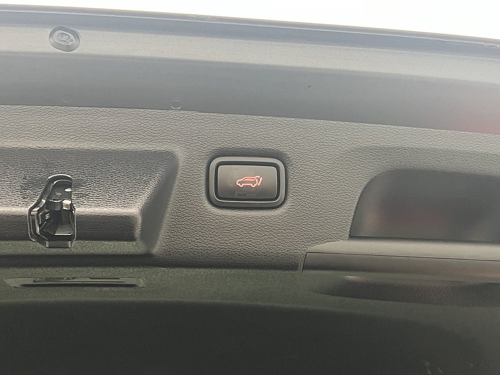Vehicle Image 29
