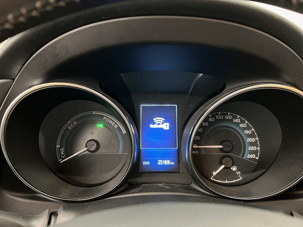Vehicle Image 17
