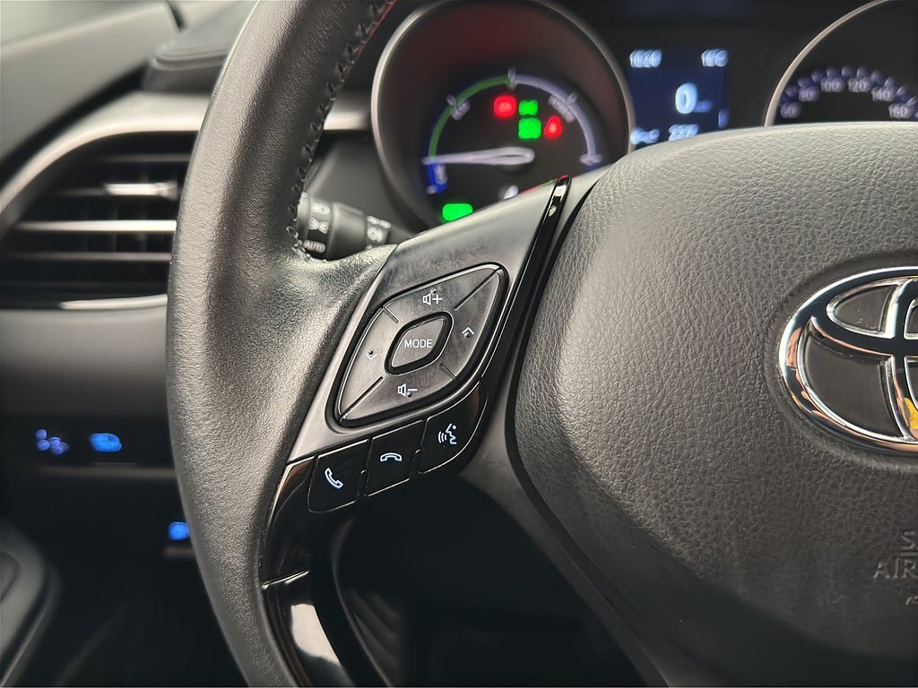 Vehicle Image 14