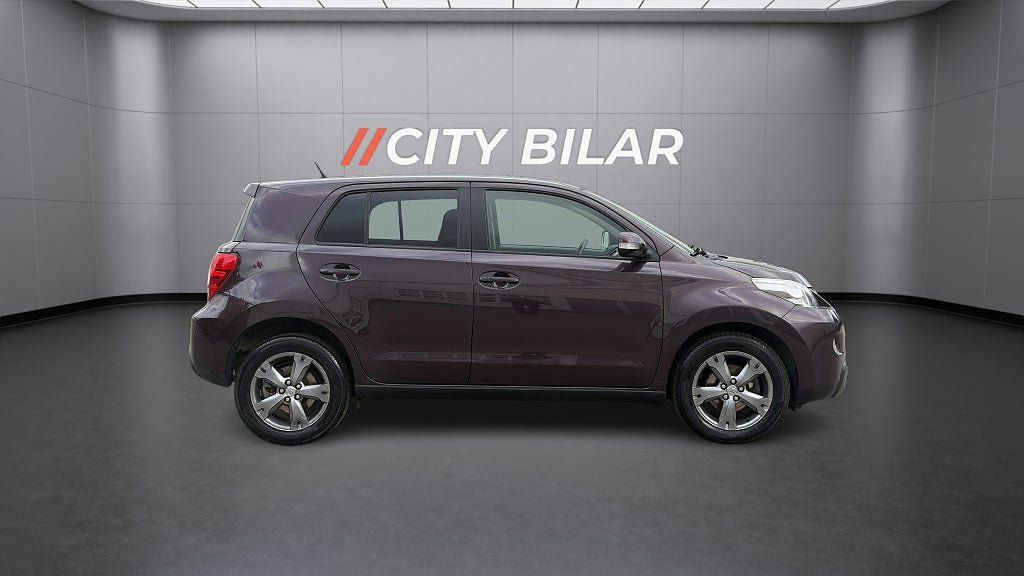 Vehicle Image 4