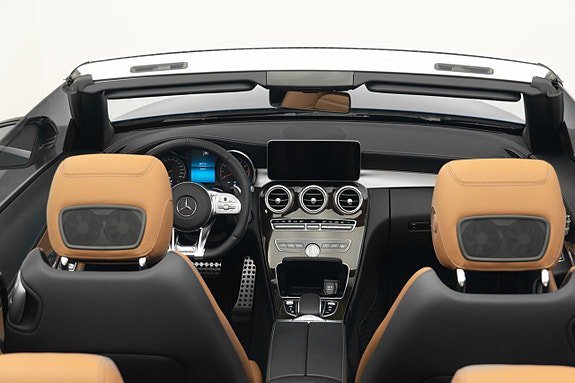 Vehicle Image 32