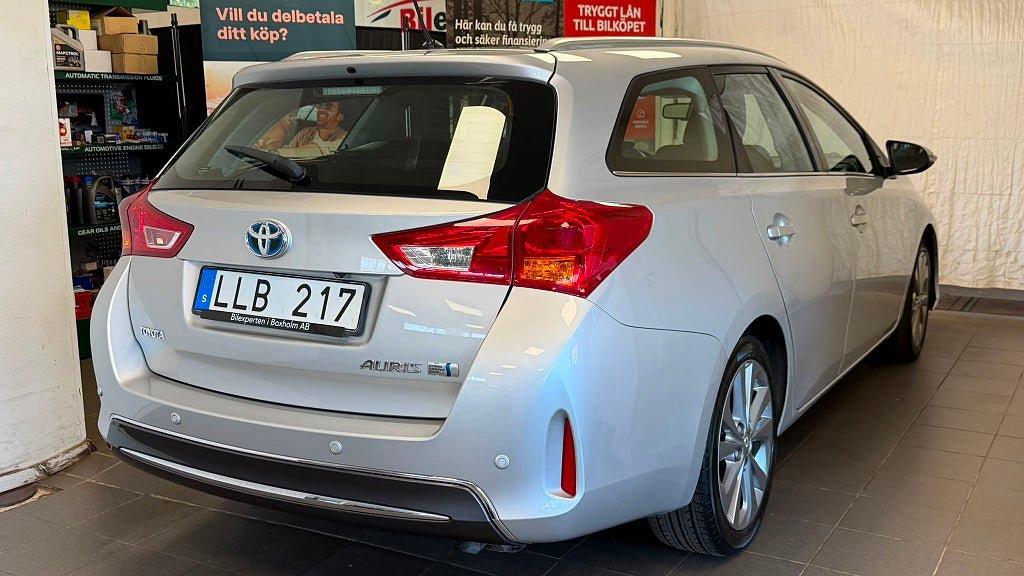 Vehicle Image 6