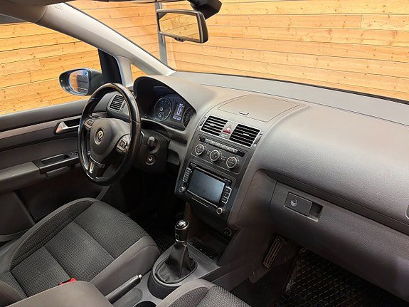 Vehicle Image 23