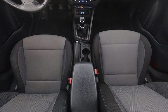 Vehicle Image 17