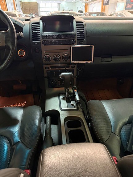 Vehicle Image 13