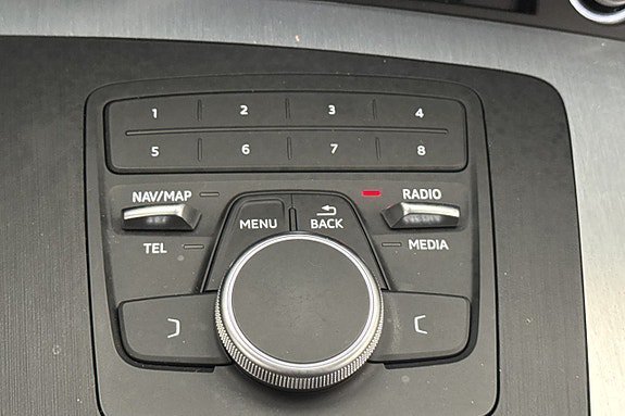 Vehicle Image 27
