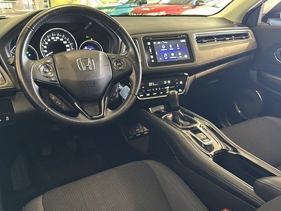 Vehicle Image 13