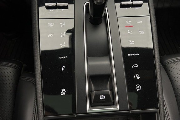 Vehicle Image 34