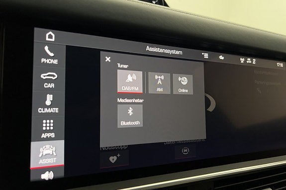 Vehicle Image 36