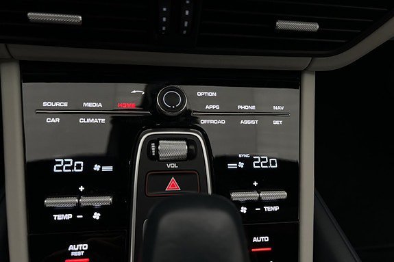 Vehicle Image 37