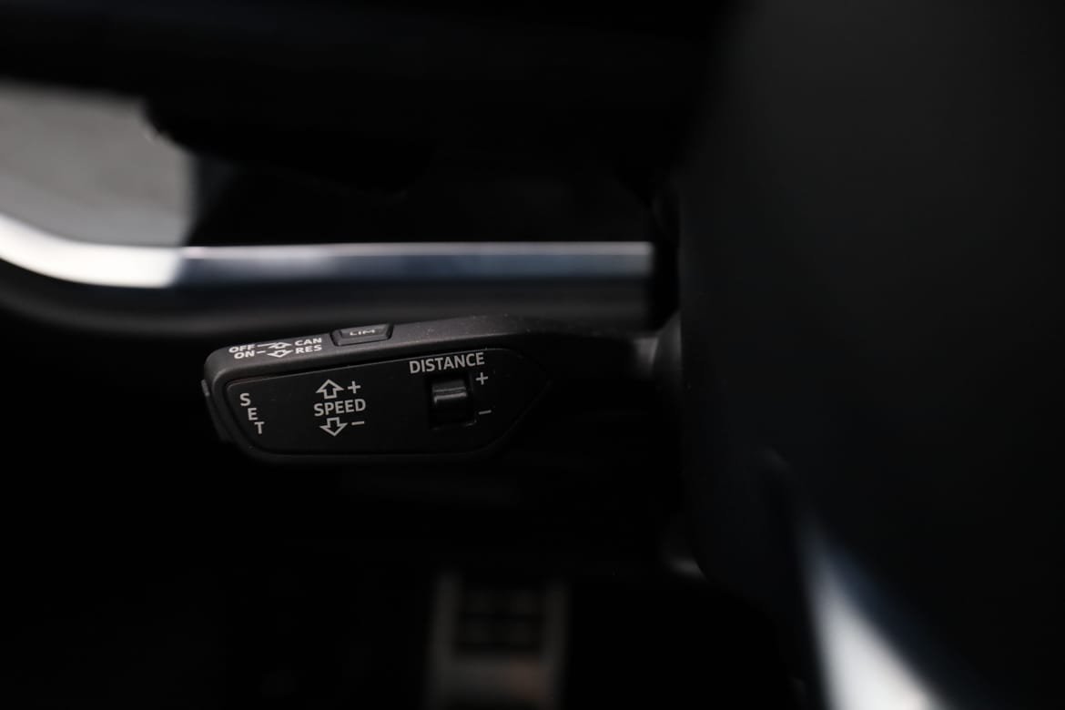 Vehicle Image 38