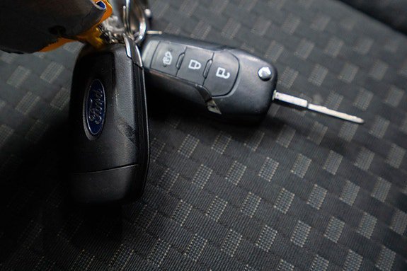 Vehicle Image 21