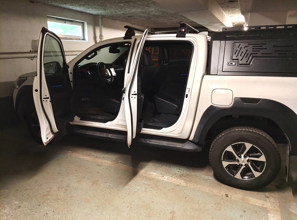 Vehicle Image 7