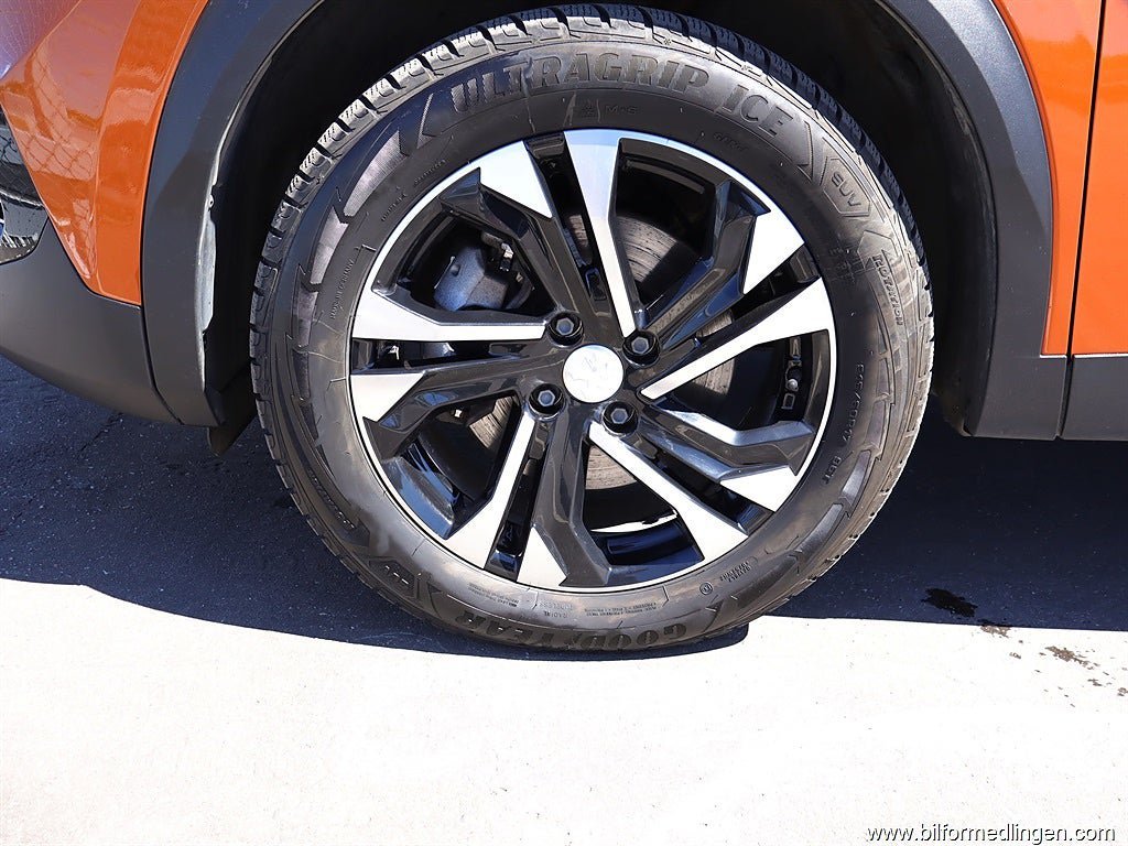 Vehicle Image 15