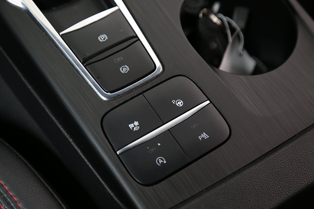 Vehicle Image 23