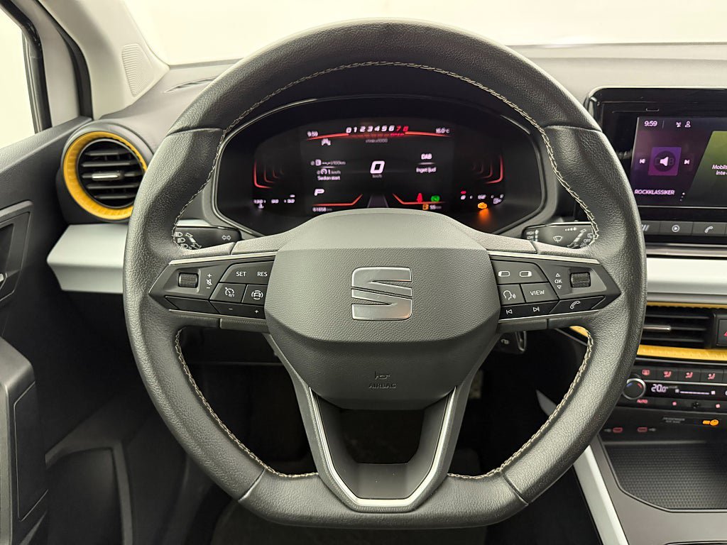 Vehicle Image 17