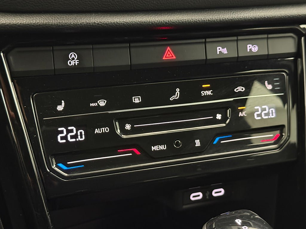 Vehicle Image 28
