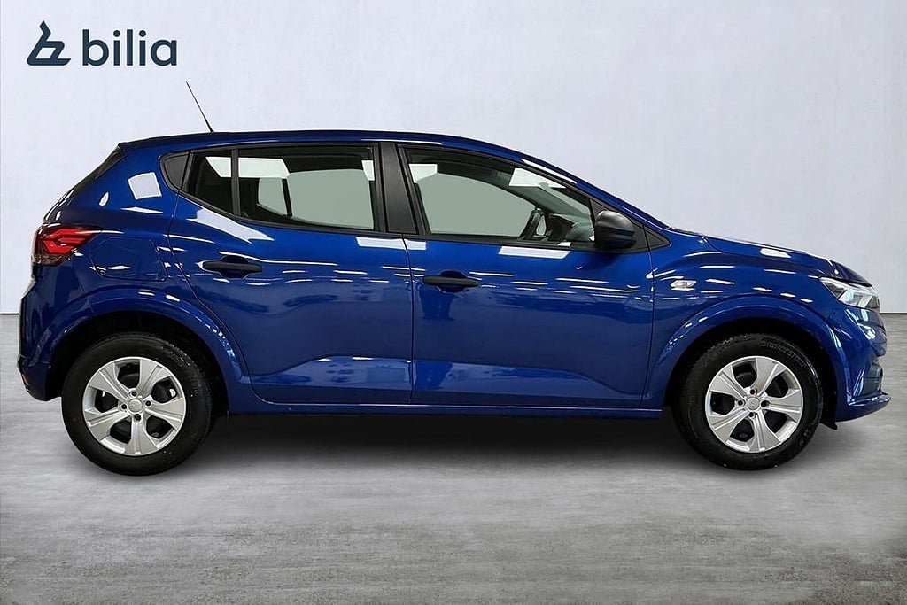 Vehicle Image 6