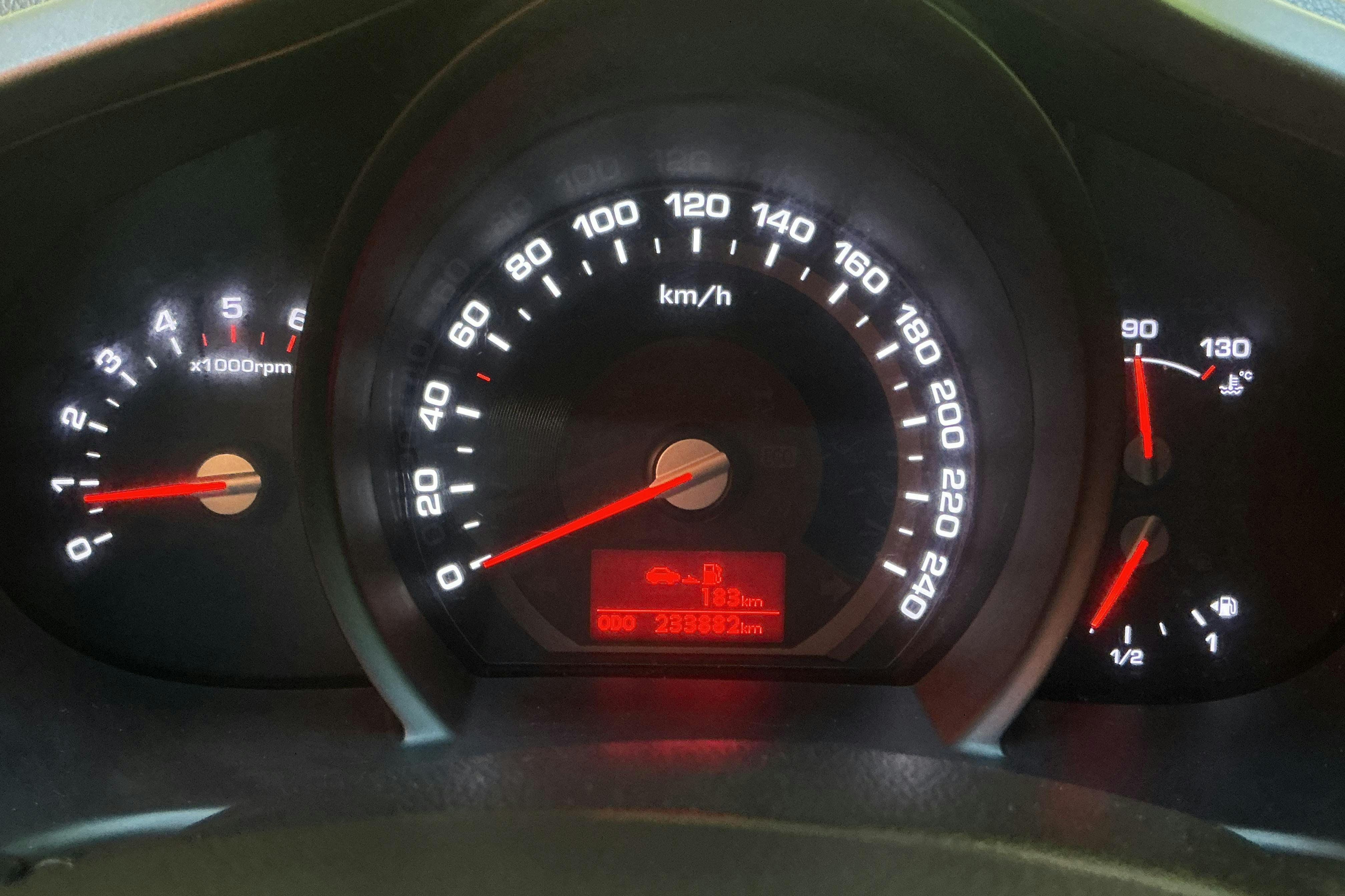 Vehicle Image 10
