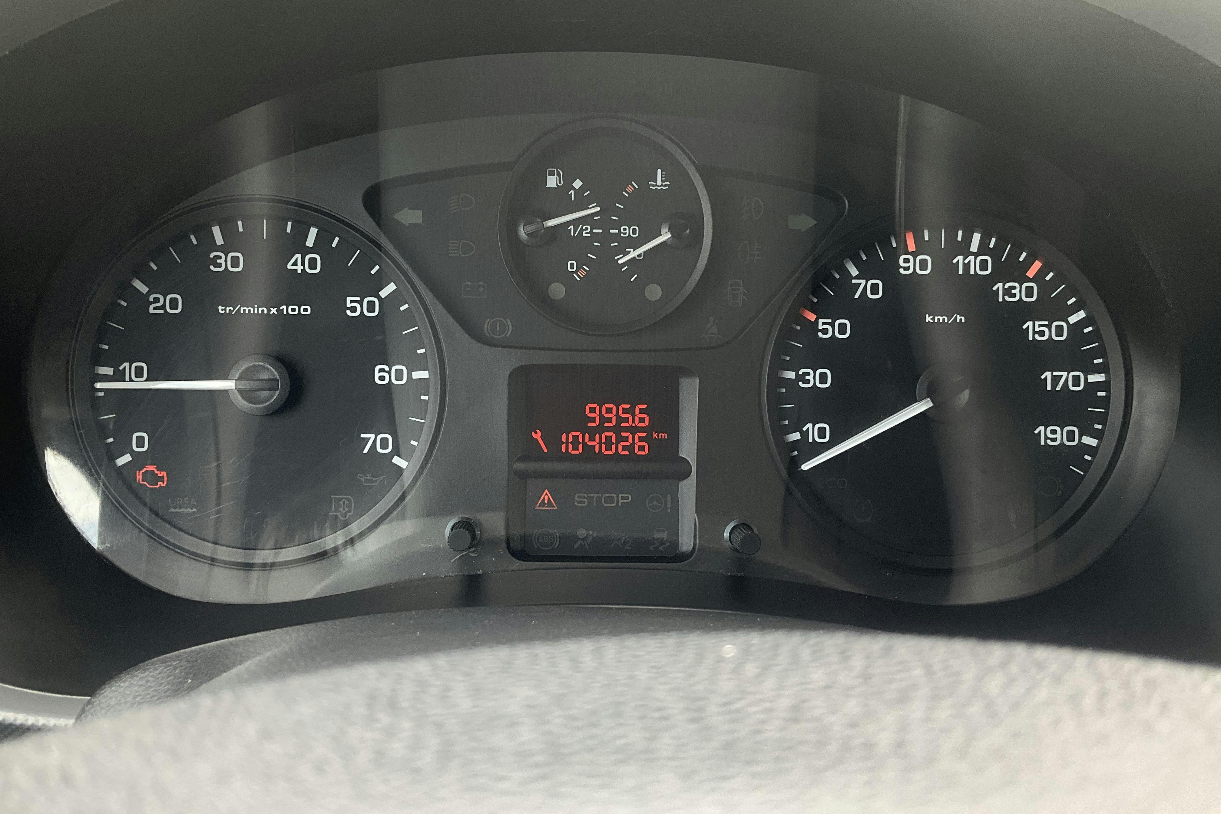 Vehicle Image 9