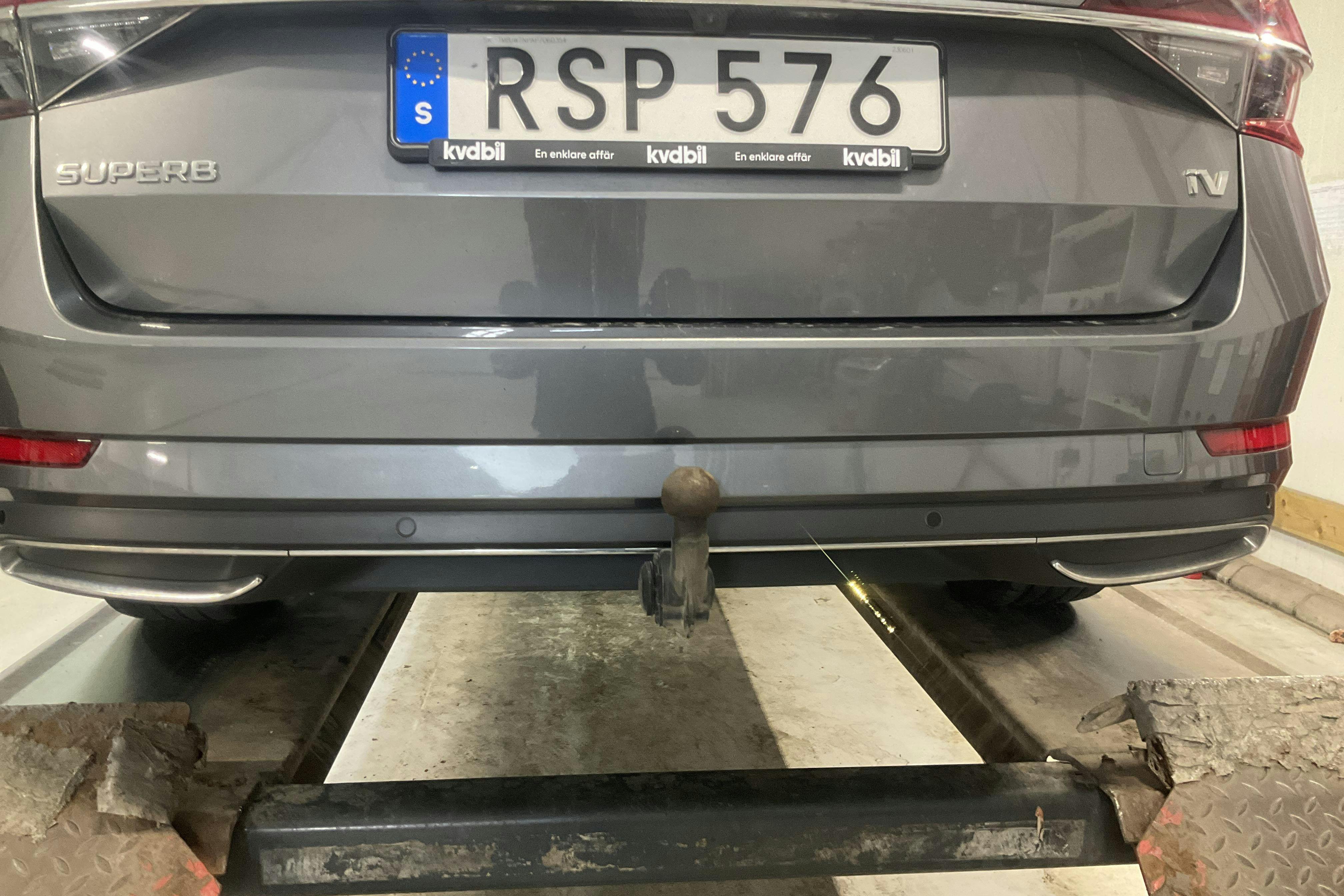 Vehicle Image 13