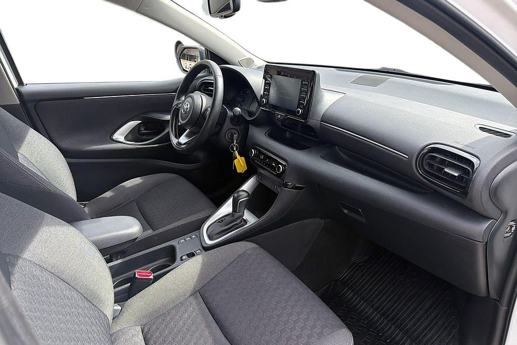 Vehicle Image 7