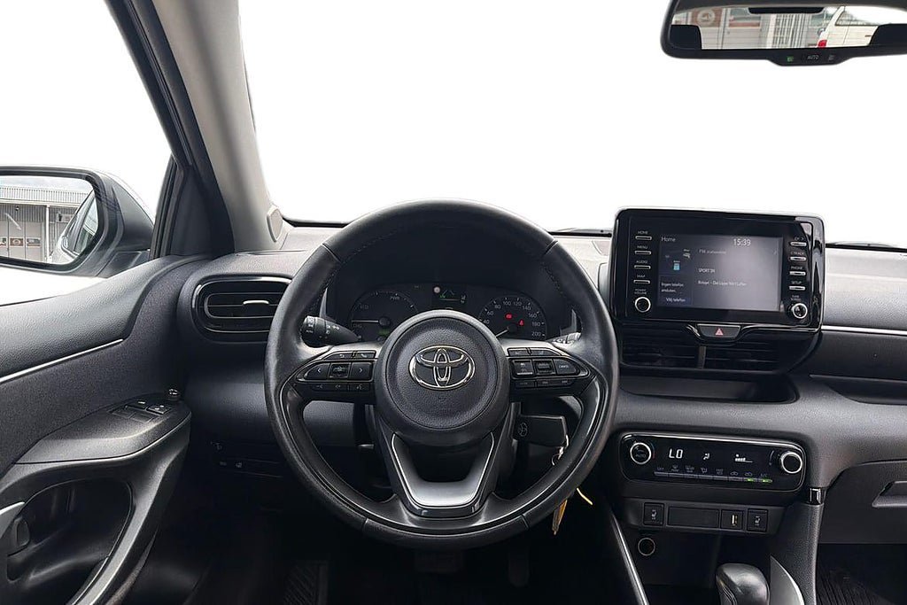 Vehicle Image 11