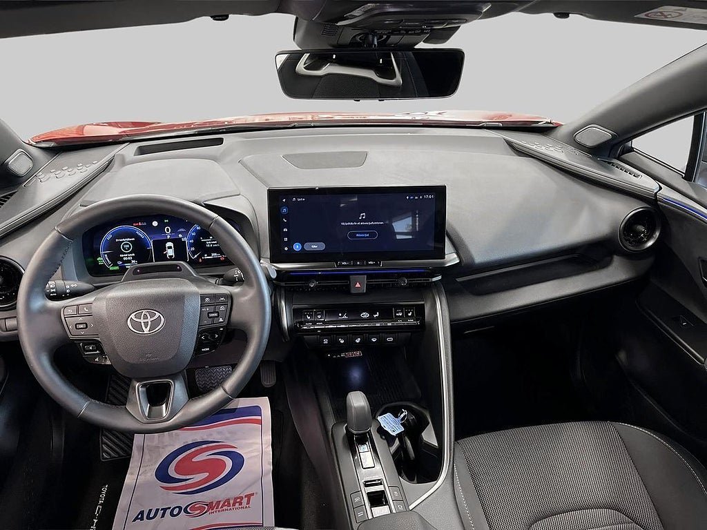 Vehicle Image 11
