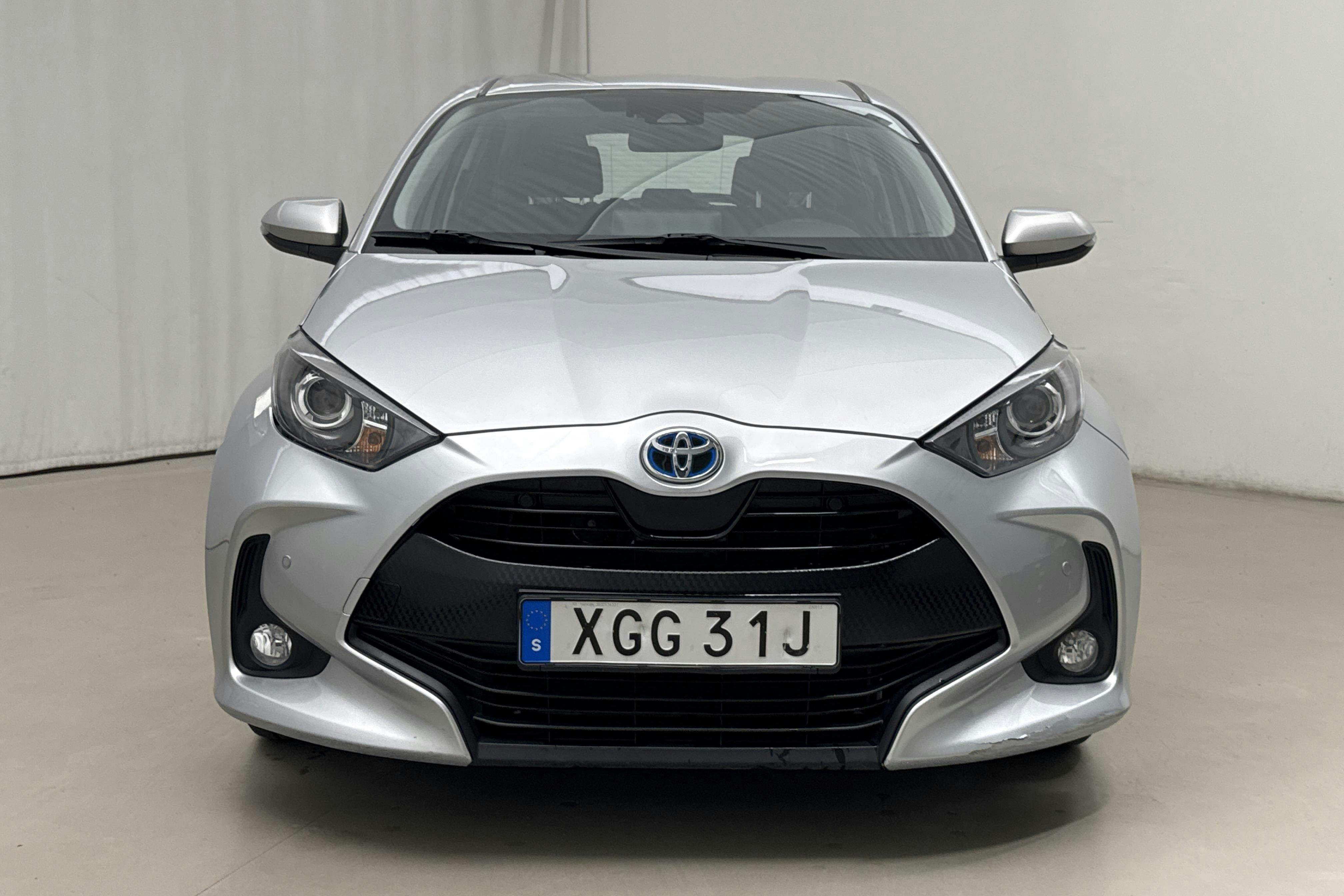 Vehicle Image 4