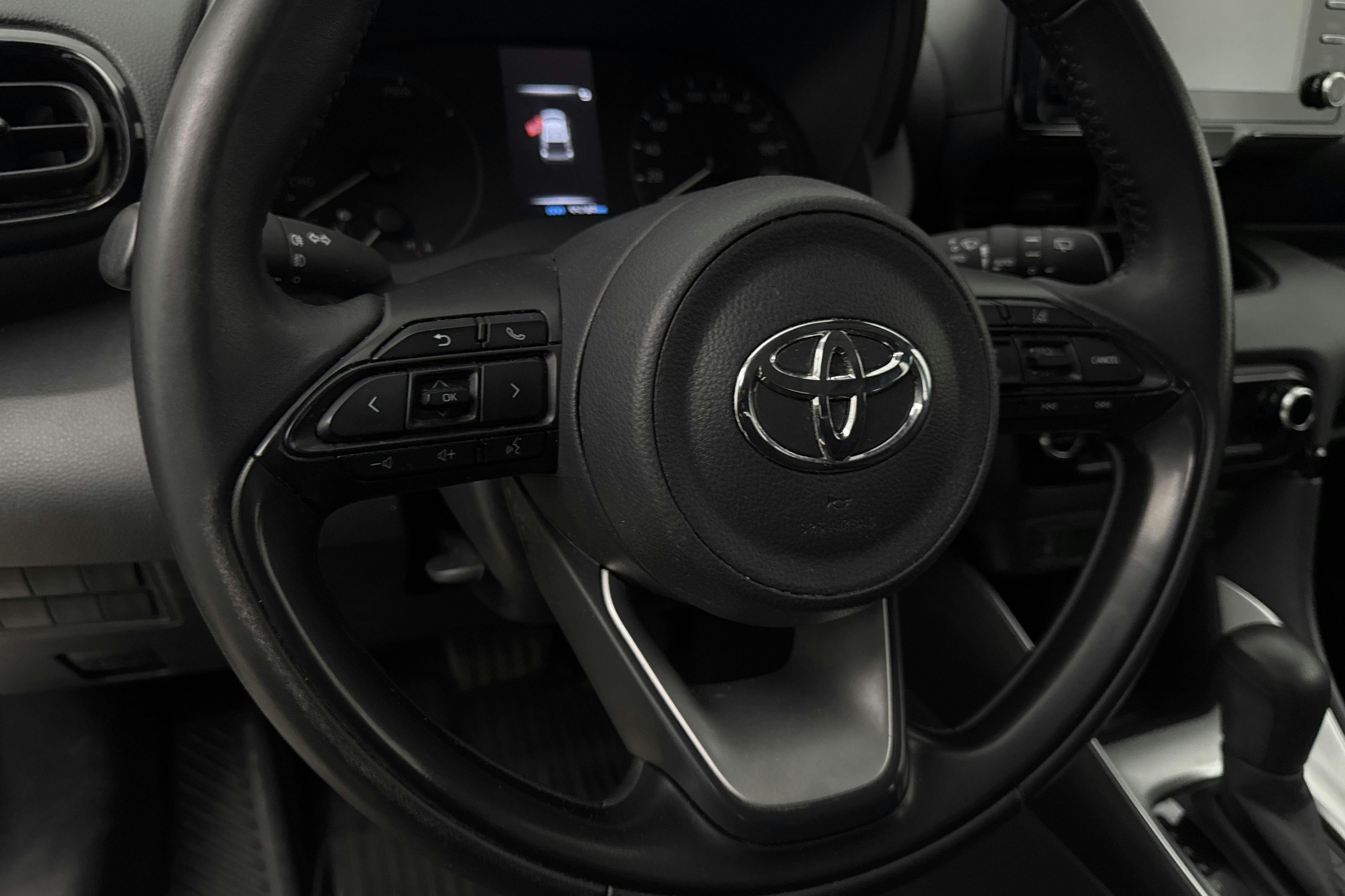 Vehicle Image 14