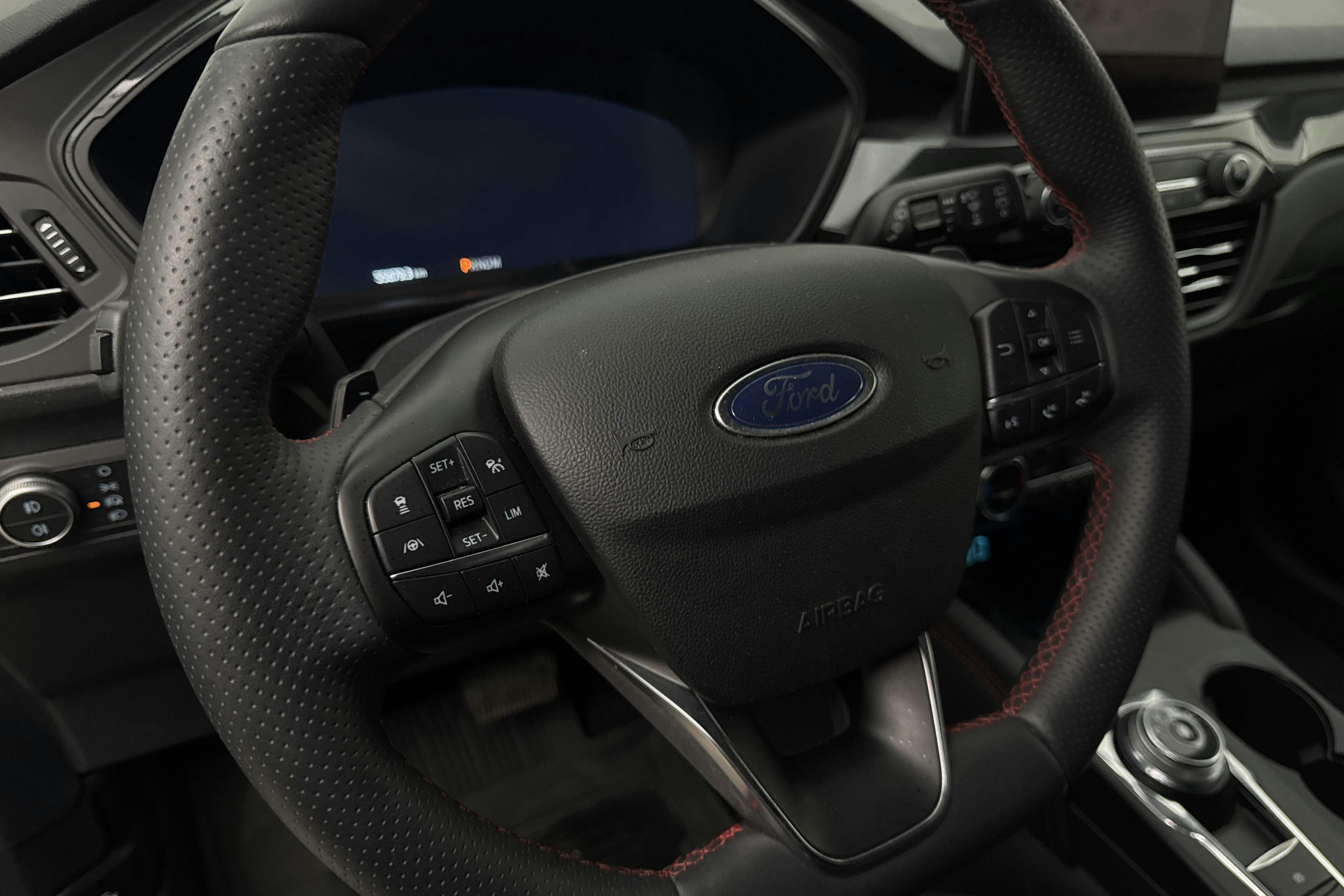 Vehicle Image 14