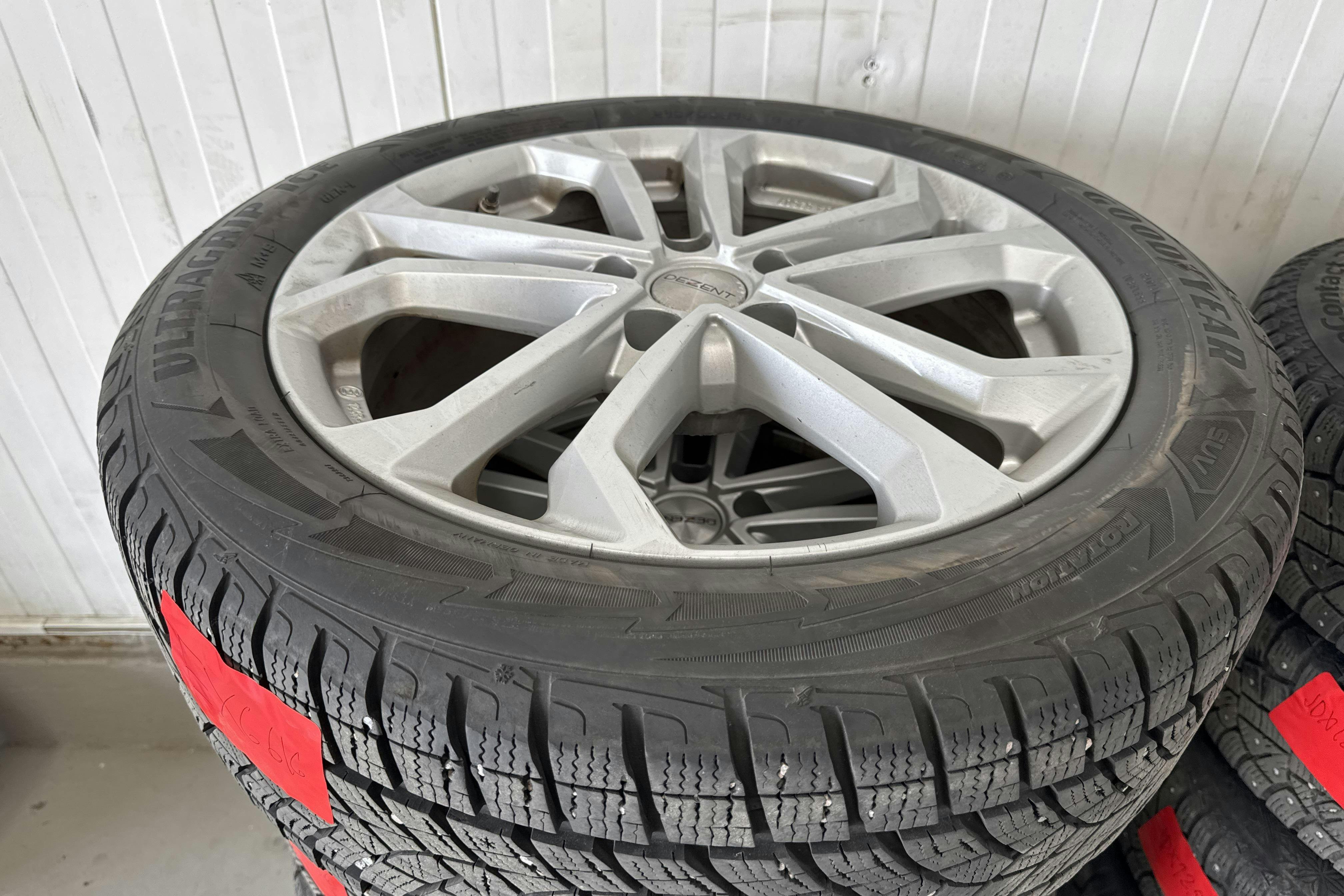 Vehicle Image 15