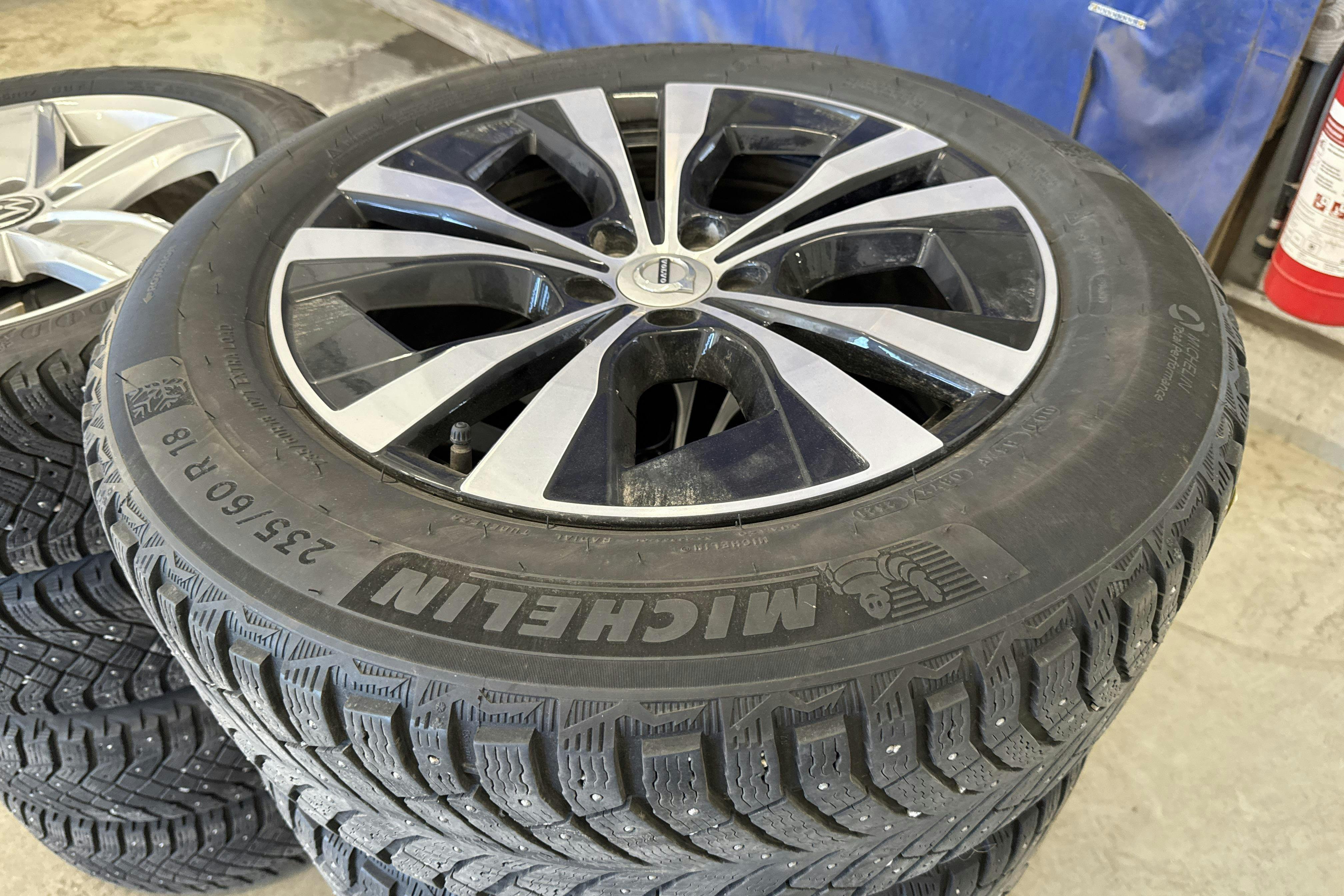 Vehicle Image 11