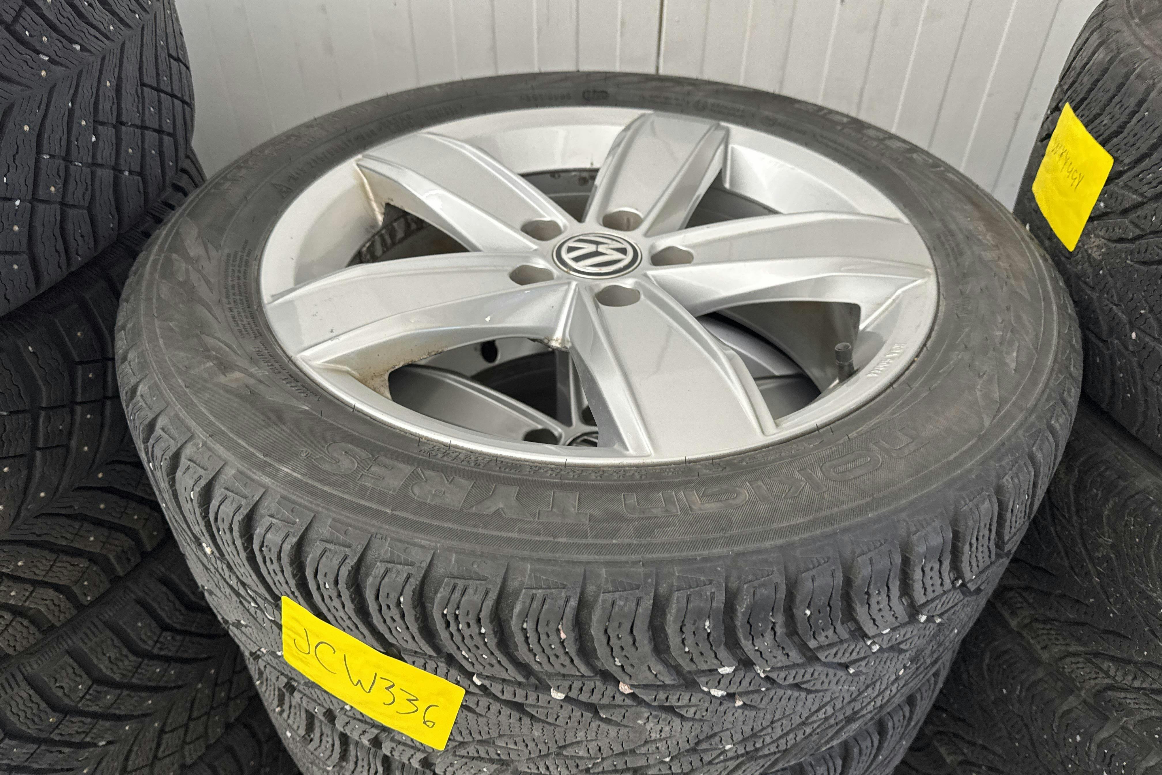 Vehicle Image 19